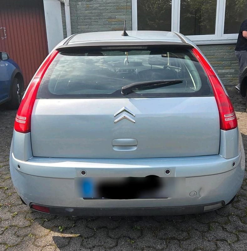 Silber Gebraucht 2006 Citroën C4 Limousine | 600 € (Superpreis) - Bild 1/4