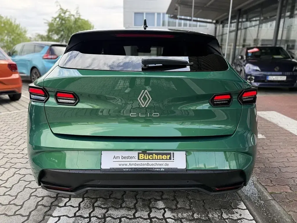 Nowe Renault Clio V Techno 114 KM (83 kW) 2026 Zielony Sedan/Limuzyna