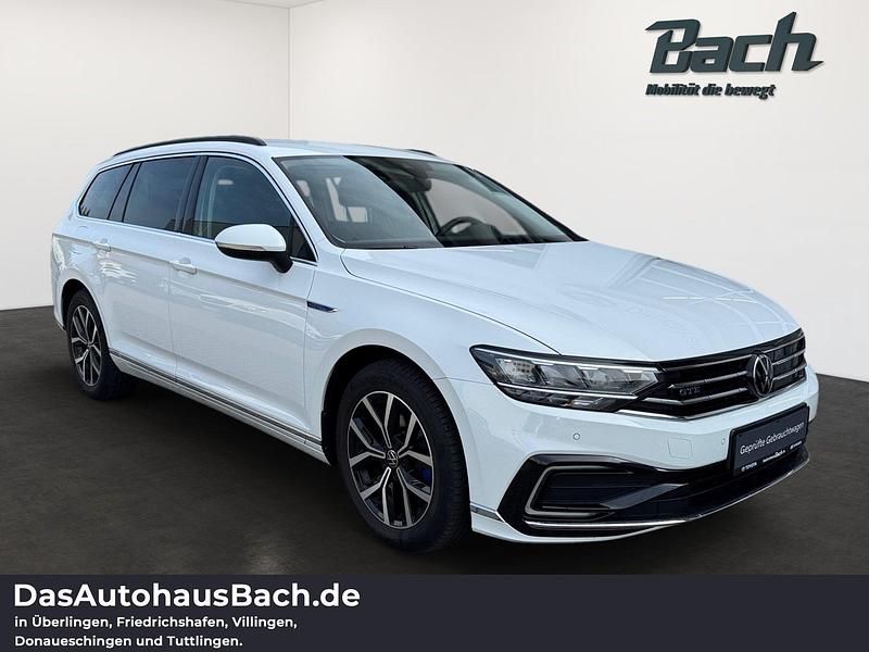 Gebraucht VW Passat 218 PS (160 kW) 2020 Pure white Kombi