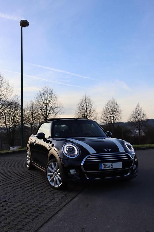 Schwarz Gebraucht 2017 Mini Cooper Cabriolet Cabrio | 16.250 € (Fairer Preis) - Bild 1/4