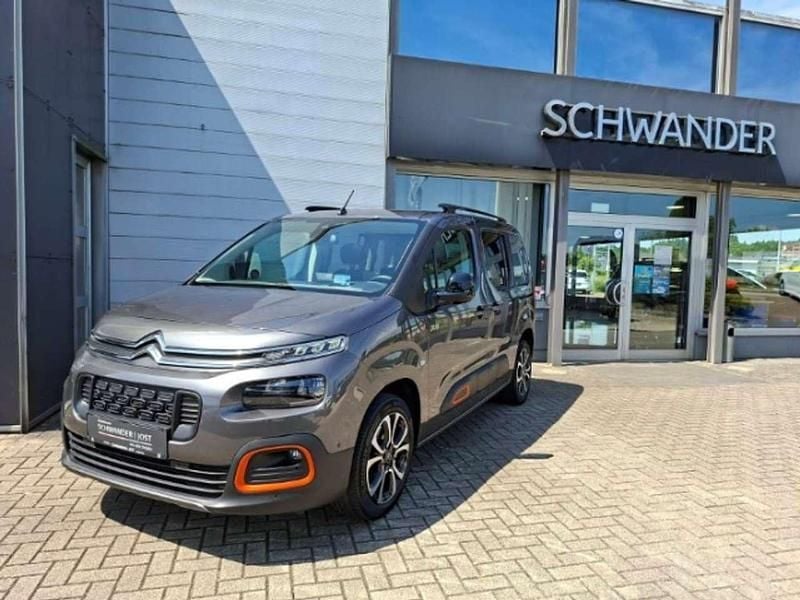 Lackierung platiniumgrau/typ Gebraucht 2021 Citroën Berlingo PureTech Van / Kleinbus | 23.490 € (Fairer Preis) - Bild 1/4