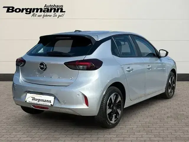 Używany Opel Corsa-e Edition 100 kW (136 KM) 2024 Srebrny Hatchback