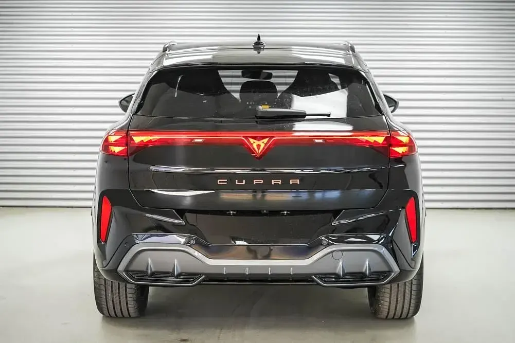 Neu Cupra Terramar 150 PS (110 kW) 2026 Schwarz SUV