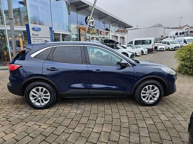 Gebraucht Ford Kuga Titanium 224 PS (164 kW) 2022 Blazer blue SUV