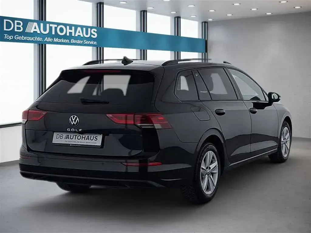 Gebraucht VW Golf VIII Life 116 PS (85 kW) 2024 Schwarz Kombi