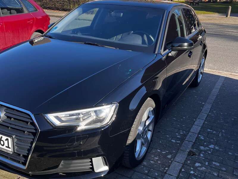 Schwarz Gebraucht 2019 Audi A3 S-Line Limousine | 19.000 € (Guter Preis) - Bild 1/4