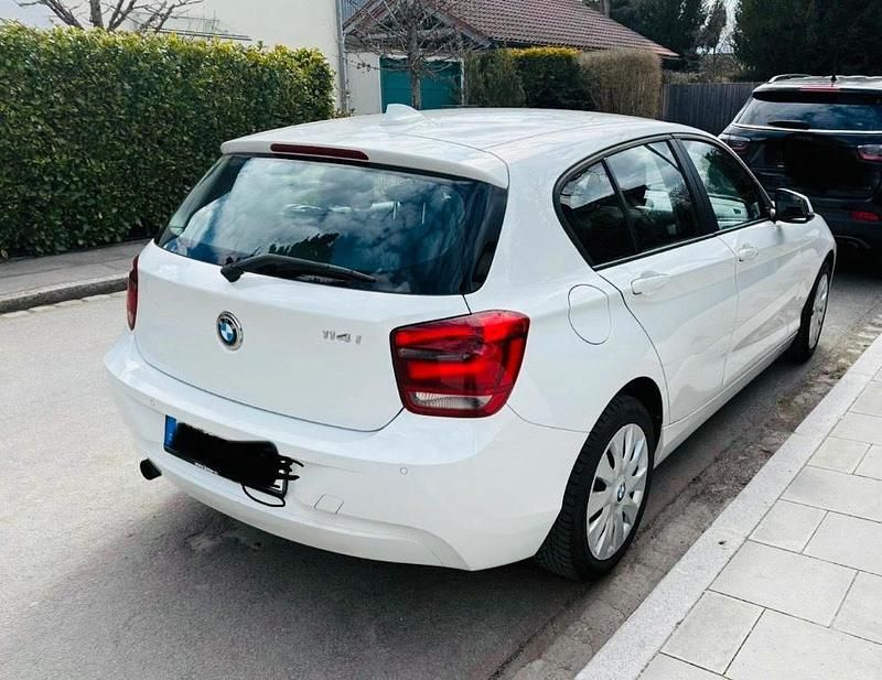 Gebraucht BMW 114 102 PS (75 kW) 2014 Weiß Kleinwagen