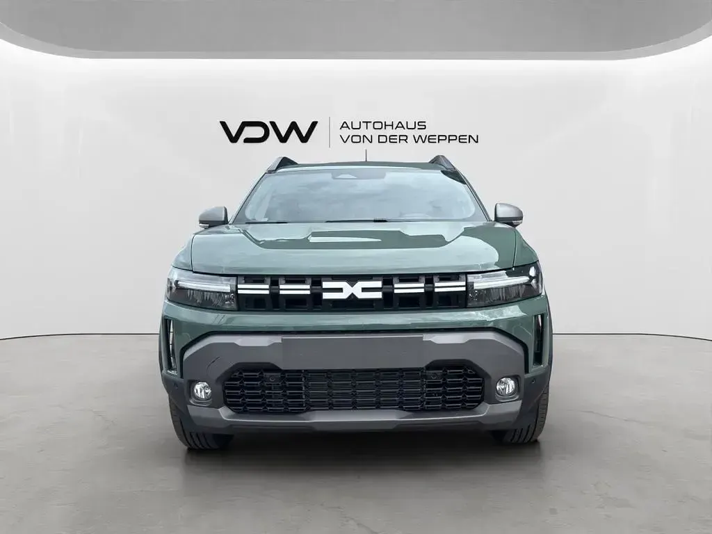 Neu Dacia Duster Extreme 158 PS (116 kW) 2025 Zedergrün metallic SUV