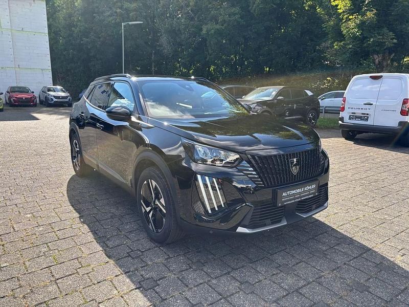 Gebraucht Peugeot e-2008 Allure 114 kW (156 PS) 2024 Perla nera SUV