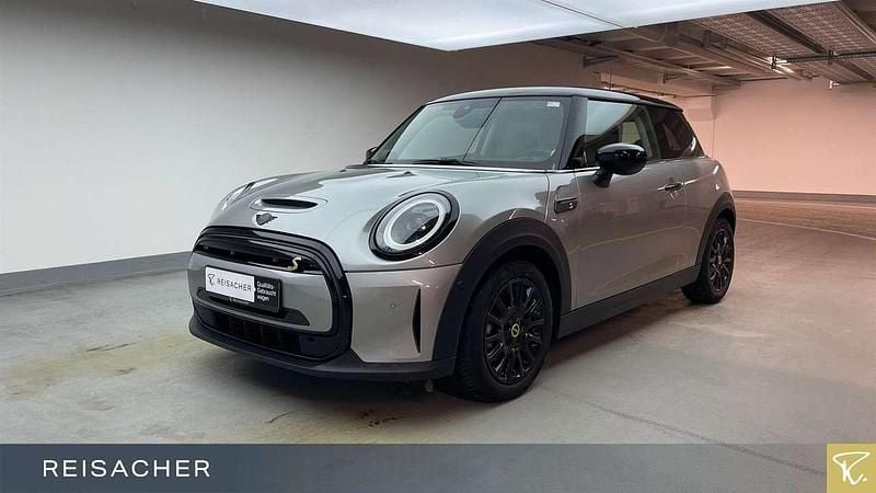 Melting silver iii Gebraucht 2023 Mini Cooper Coupé Classic Coupé | 18.990 € (Fairer Preis) - Bild 1/4