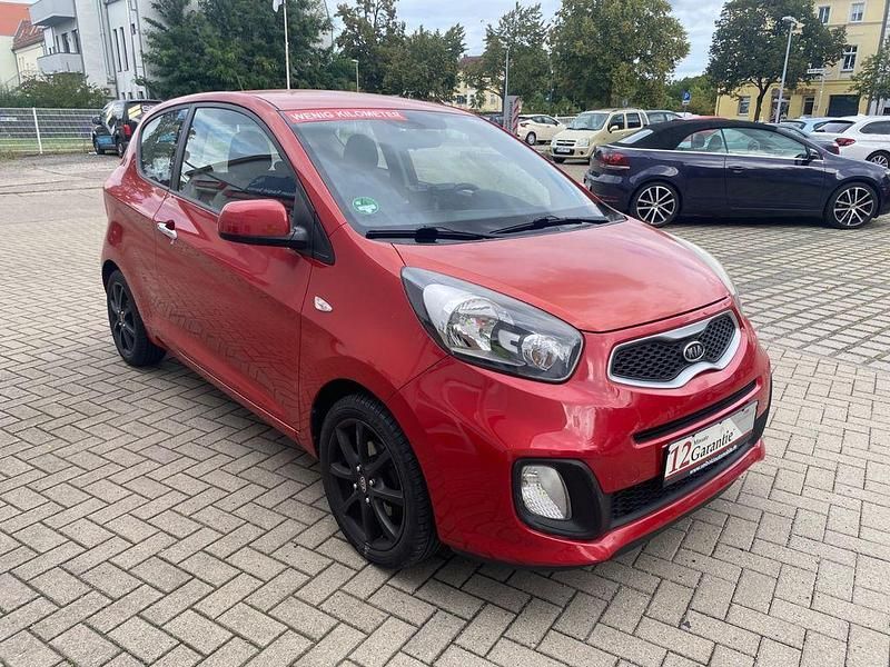 Gebraucht Kia Picanto Edition 7 69 PS (50 kW) 2012 Rot Kleinwagen