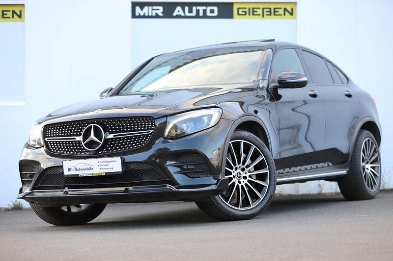 Obsidianschwarz metalliclack Gebraucht 2019 Mercedes GLC250 AMG line Coupé | 34.490 € (Teuer) - Bild 1/4