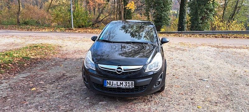 Schwarz Gebraucht 2012 Opel Corsa Edition Kleinwagen | 3.900 € (Fairer Preis) - Bild 1/4