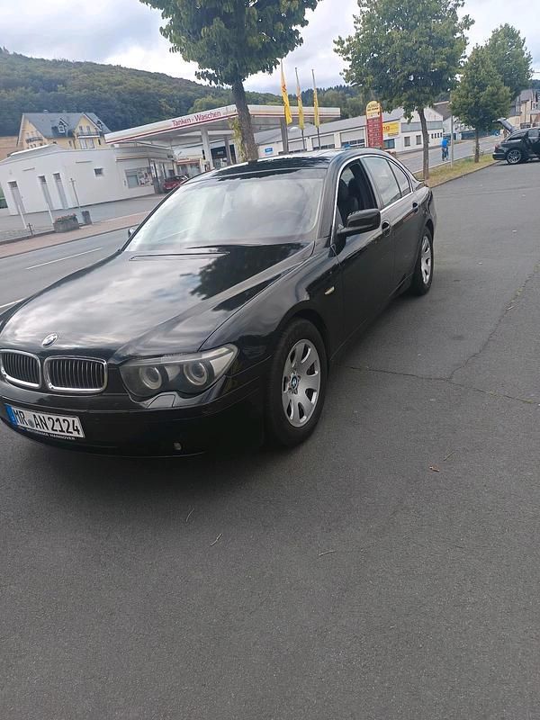 Schwarz Gebraucht 2004 BMW 730 Limousine | 5.000 € (Fairer Preis) - Bild 1/4