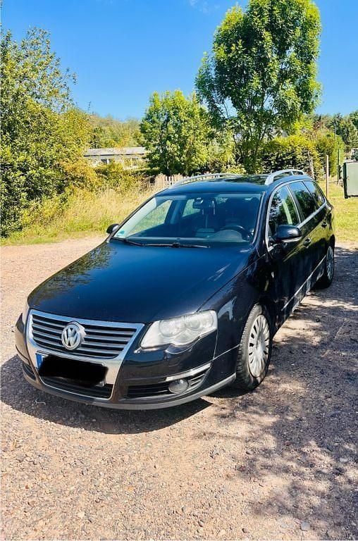 Schwarz Gebraucht 2007 VW Passat Individual Kombi | 1.900 € (Superpreis) - Bild 1/4