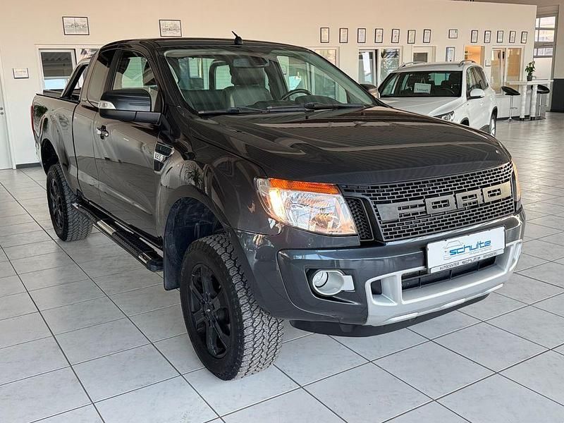 Gebraucht Ford Ranger Limited 150 PS (110 kW) 2015 Grau Pickup