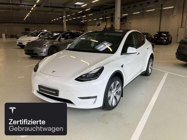 Weiß Gebraucht 2023 Tesla Model Y Long Range AWD SUV | 38.500 € (Etwas zu teuer) - Bild 1/4