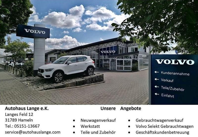 Weiß Gebraucht 2022 Volvo XC40 Plus SUV | 34.900 € (Fairer Preis) - Bild 1/1