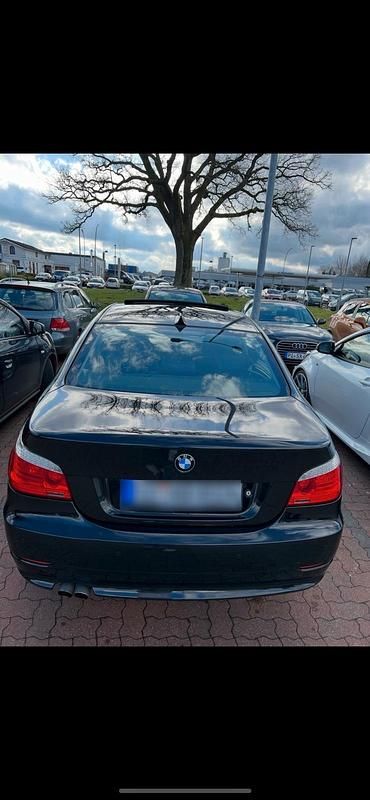 Gebraucht BMW 530 239 PS (175 kW) 2009 Schwarz Limousine