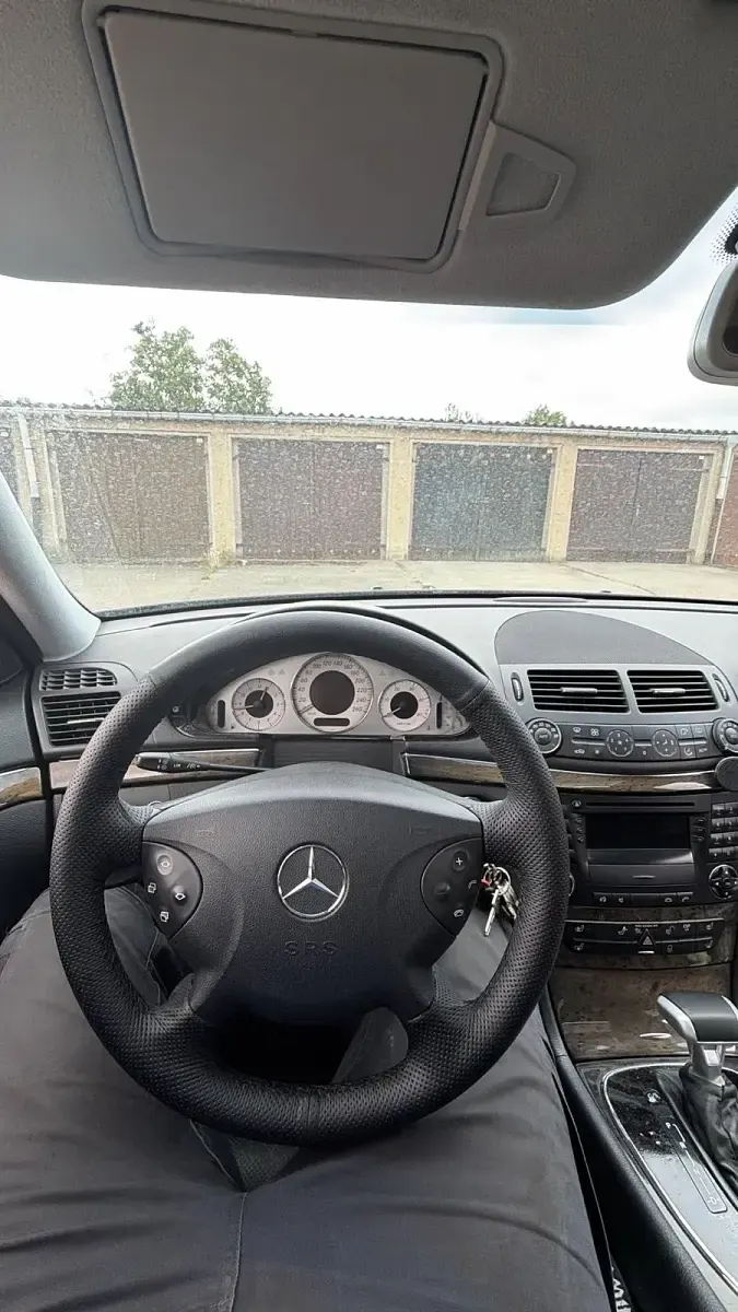 Gebraucht Mercedes E320 204 PS (150 kW) 2004 Limousine