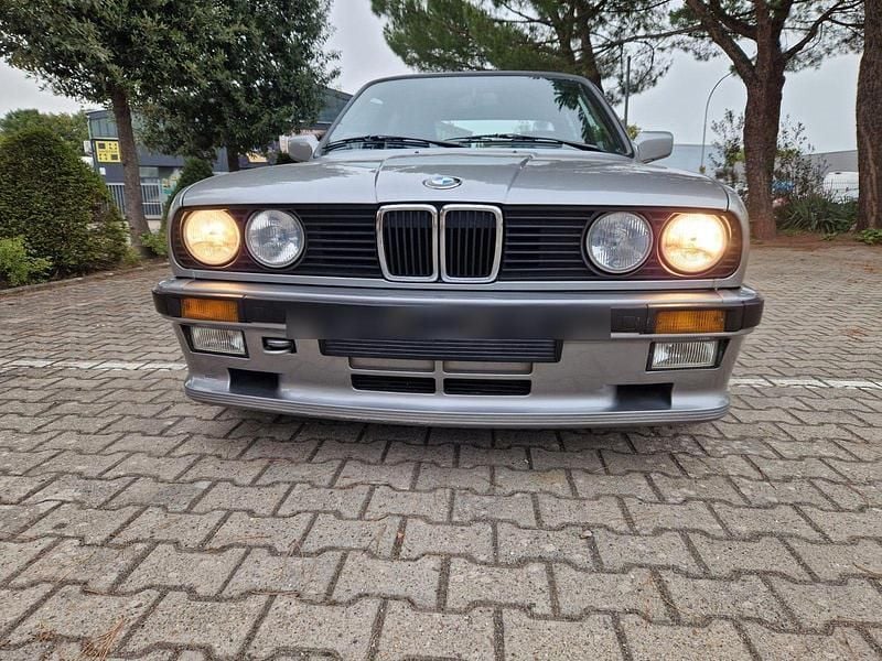 Gebraucht BMW 325 Performance 171 PS (125 kW) 1987 Silber Coupé