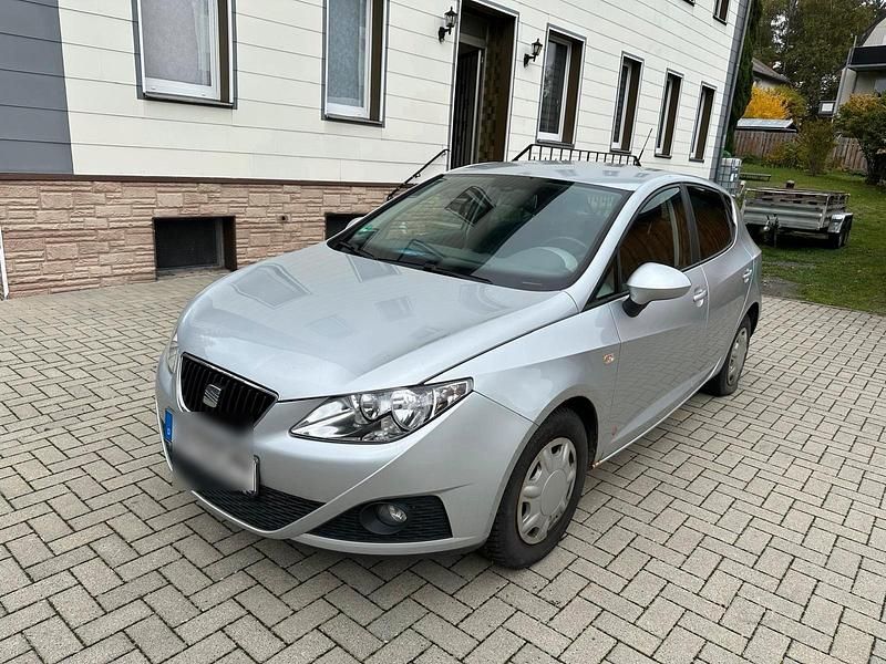 Silber Gebraucht 2011 Seat Ibiza Kleinwagen | 3.900 € (Fairer Preis) - Bild 1/4