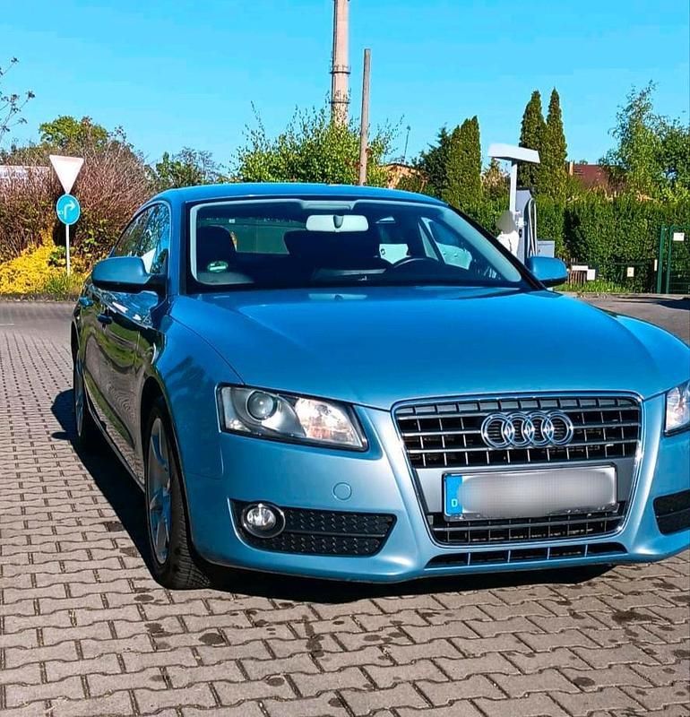 Blau Gebraucht 2011 Audi A5 Sportback Limousine | 9.999 € (Etwas zu teuer) - Bild 1/4