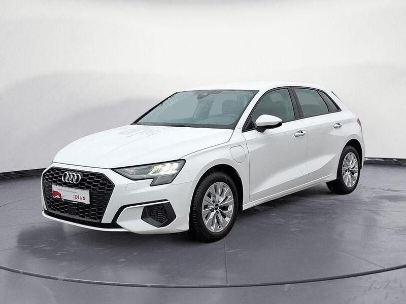 Gebraucht Audi e-tron Advanced 109 PS (80 kW) 2022 Weiss SUV