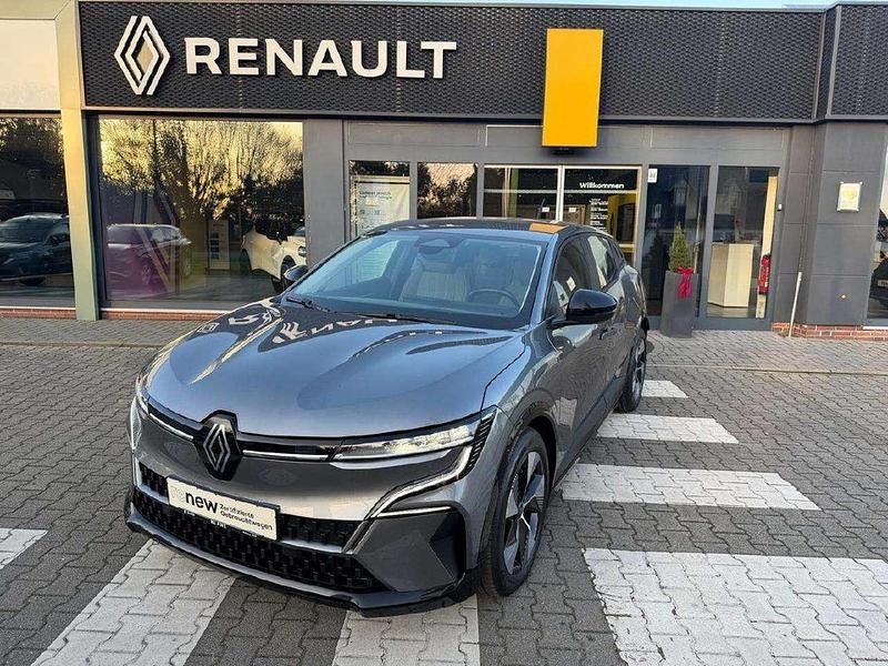 Schiefergrau (metallic) Gebraucht 2022 Renault Mégane Equilibre Limousine | 23.990 € (Fairer Preis) - Bild 1/4