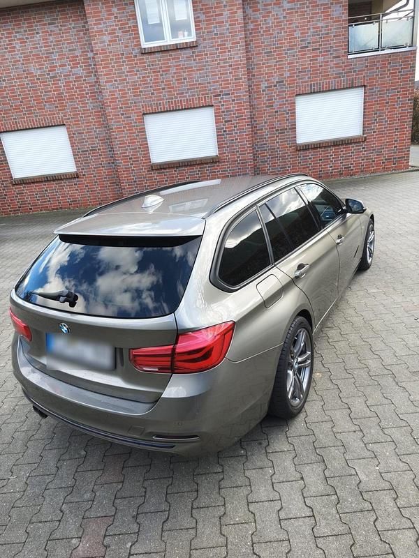 Gebraucht BMW 330 258 PS (189 kW) 2018 Andere farben Kombi