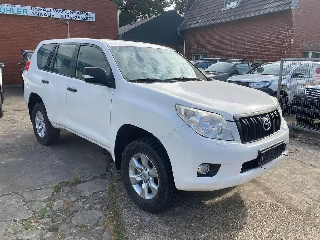 Gebraucht Toyota Land Cruiser 173 PS (127 kW) 2010 SUV
