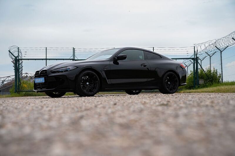 Schwarz Gebraucht 2023 BMW M4 Competition Edition Coupé | 84.989 € (Etwas zu teuer) - Bild 1/4