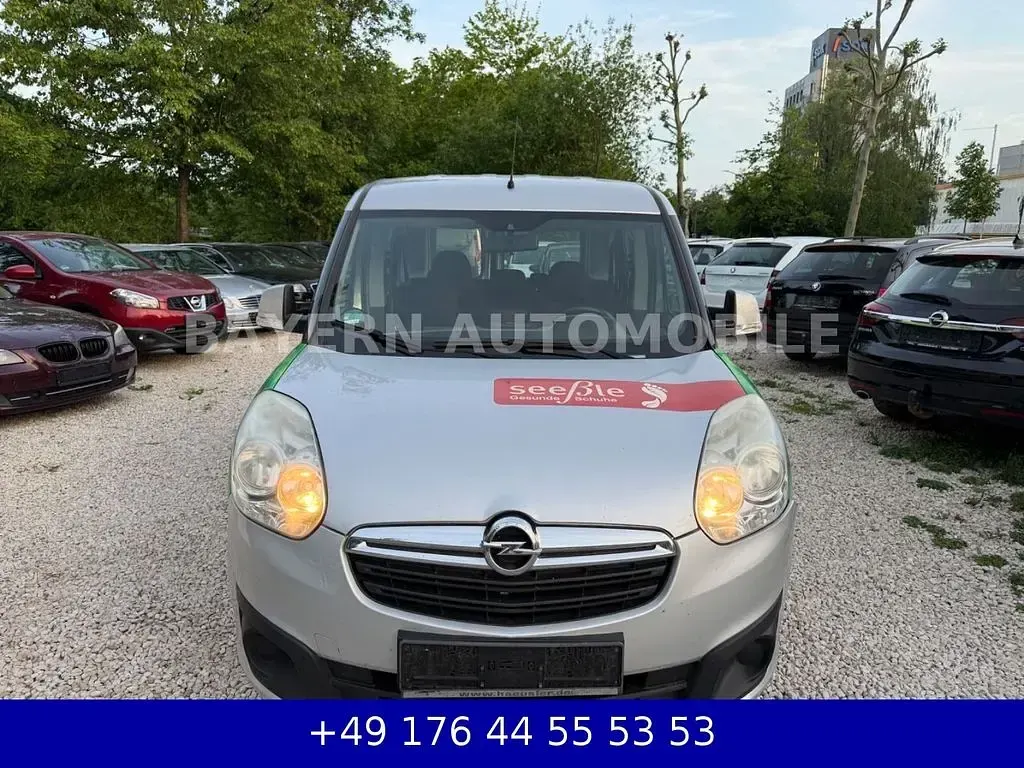 Gebraucht Opel Combo Edition 105 PS (77 kW) 2014 Silber Van / Kleinbus
