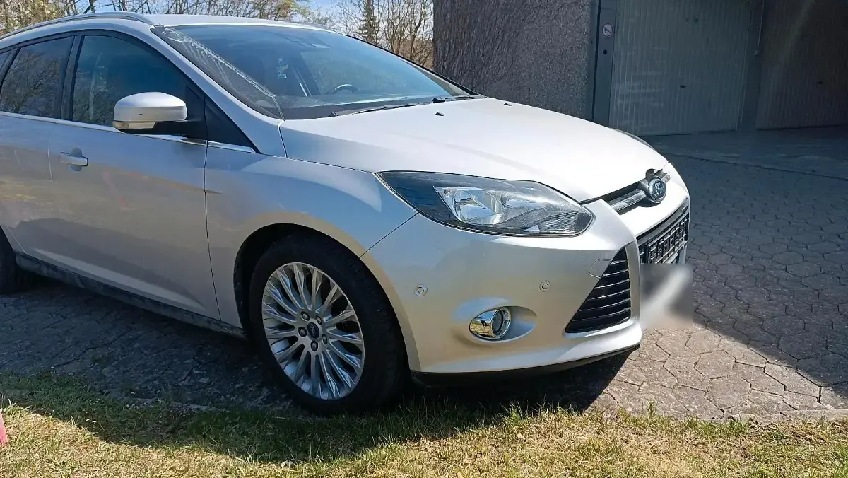 Gebraucht Ford Focus 150 PS (110 kW) 2011 Silber Kombi