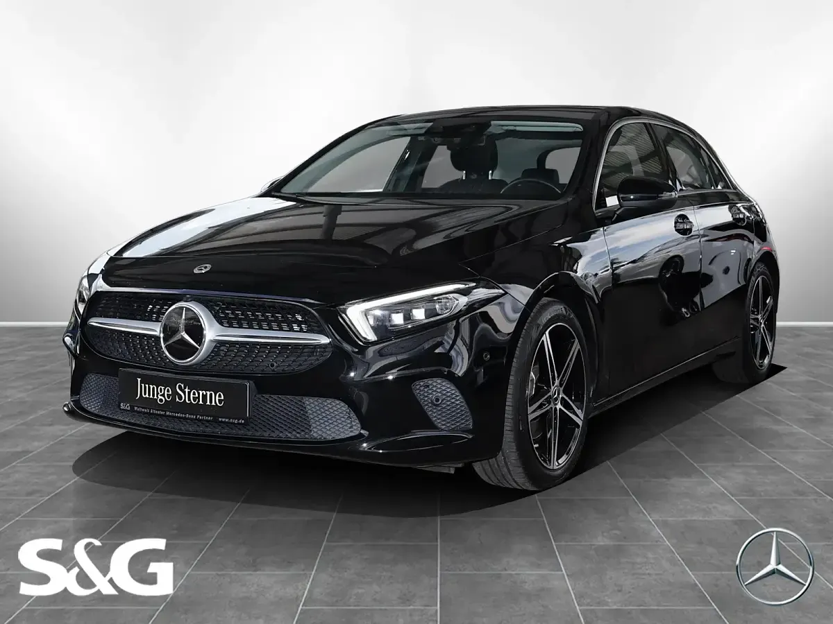 Gebraucht Mercedes A200 Progressive 163 PS (119 kW) 2022 Limousine