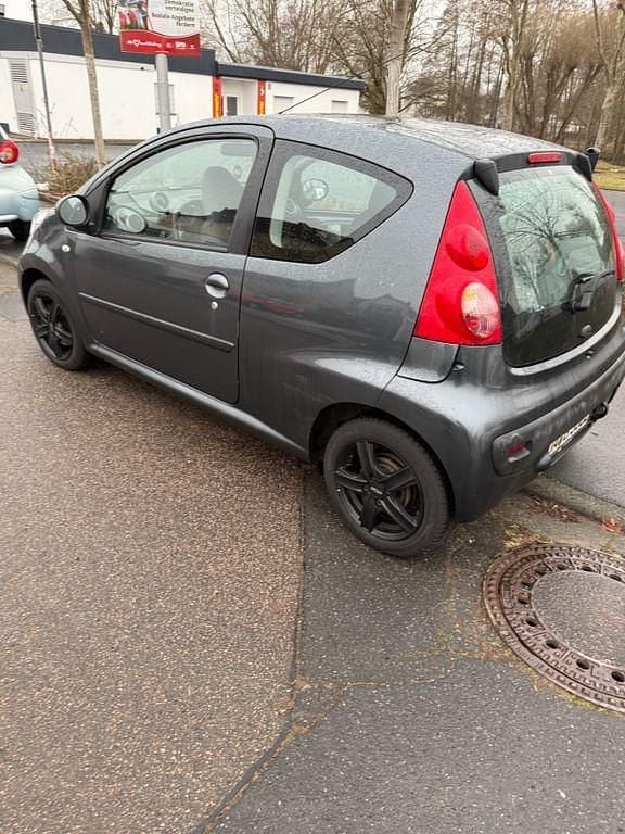 Gebraucht Peugeot 107 Filou 68 PS (50 kW) 2006 Grau Kleinwagen