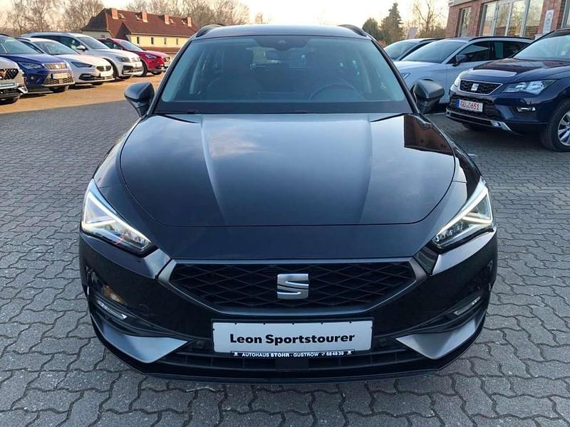 Gebraucht Seat Leon FR 150 PS (110 kW) 2024 Mitternachtsschwarz Kombi
