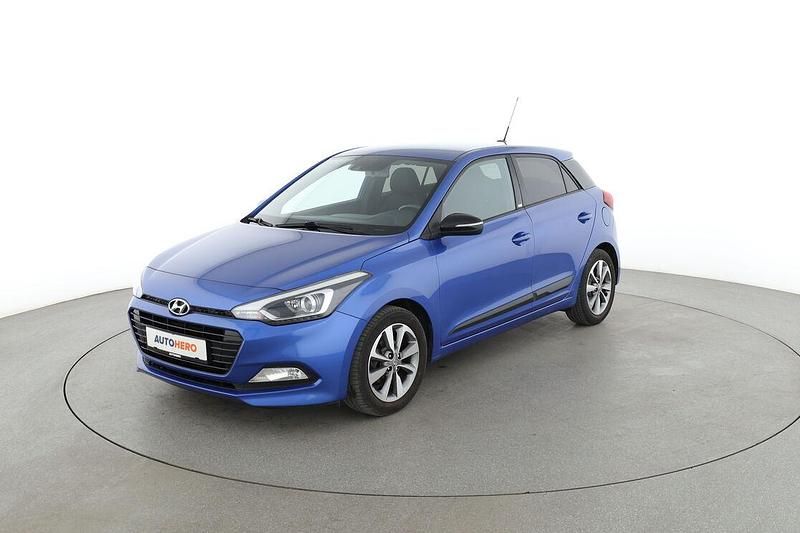 Blau Gebraucht 2018 Hyundai i20 Passion Plus Kleinwagen | 9.990 € (Fairer Preis) - Bild 1/3