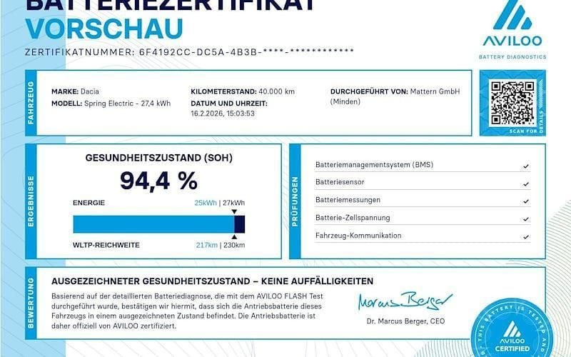 Gebraucht Dacia Spring Comfort Plus 33 kW (45 PS) 2021 Weiß Kleinwagen