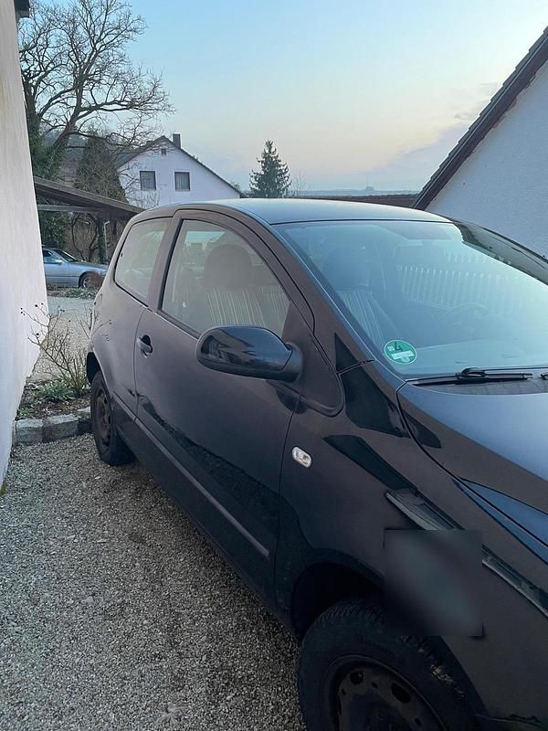 Gebraucht VW Fox 55 PS (40 kW) 2005 Schwarz Kleinwagen