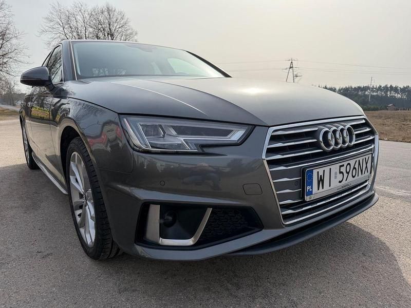 Gebraucht Audi A4 S-Line 190 PS (139 kW) 2019 Grau Limousine