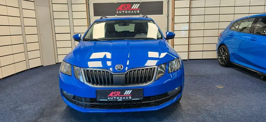 Gebraucht Skoda Octavia Ambition 150 PS (110 kW) 2018 Blau Kombi