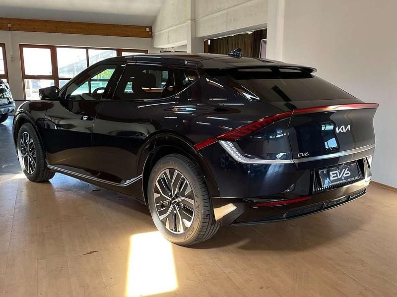 Gebraucht Kia EV6 Basis 125 kW (170 PS) 2024 Gravity blau met. SUV