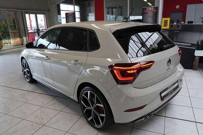 Neu VW Polo GTI 207 PS (152 kW) 2026 Ascotgrau Kleinwagen