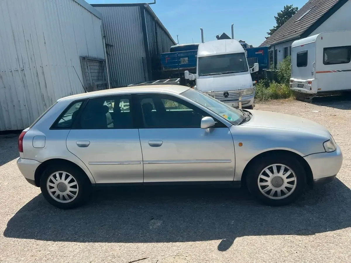 Gebraucht Audi A3 90 PS (66 kW) 2000 Silber Kleinwagen