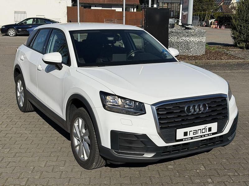 Gebraucht Audi Q2 Comfort 150 PS (110 kW) 2019 Weiß SUV