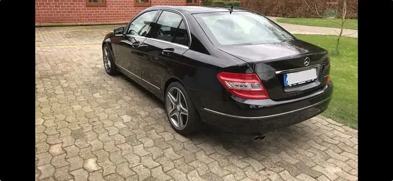 Gebraucht Mercedes C180 Avantgarde 156 PS (114 kW) 2008 Schwarz Limousine