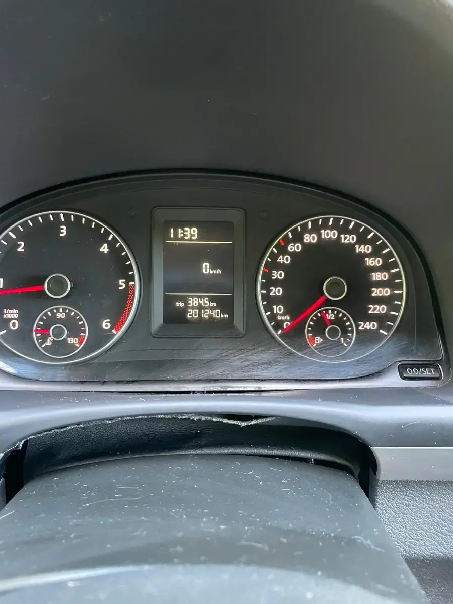 Gebraucht VW Touran 105 PS (77 kW) 2011 Schwarz Van / Kleinbus