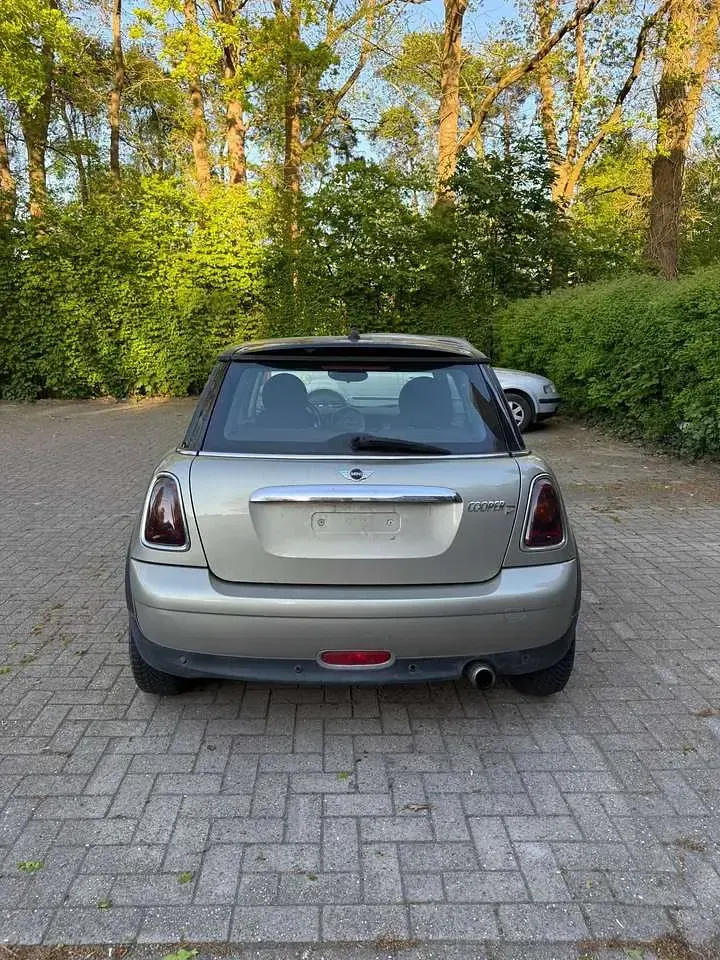 Usata Mini Cooper D 109 CV (80 kW) 2008 Grigio Utilitaria