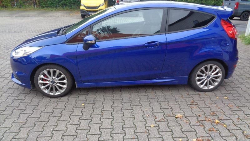 Gebraucht Ford Fiesta ST 182 PS (133 kW) 2015 Blau Coupé